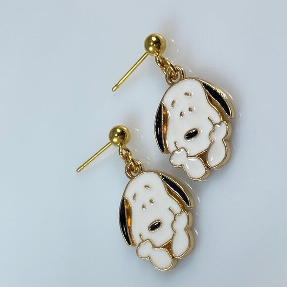 Snoopy Dangle Earrings - Picture 6 of 6